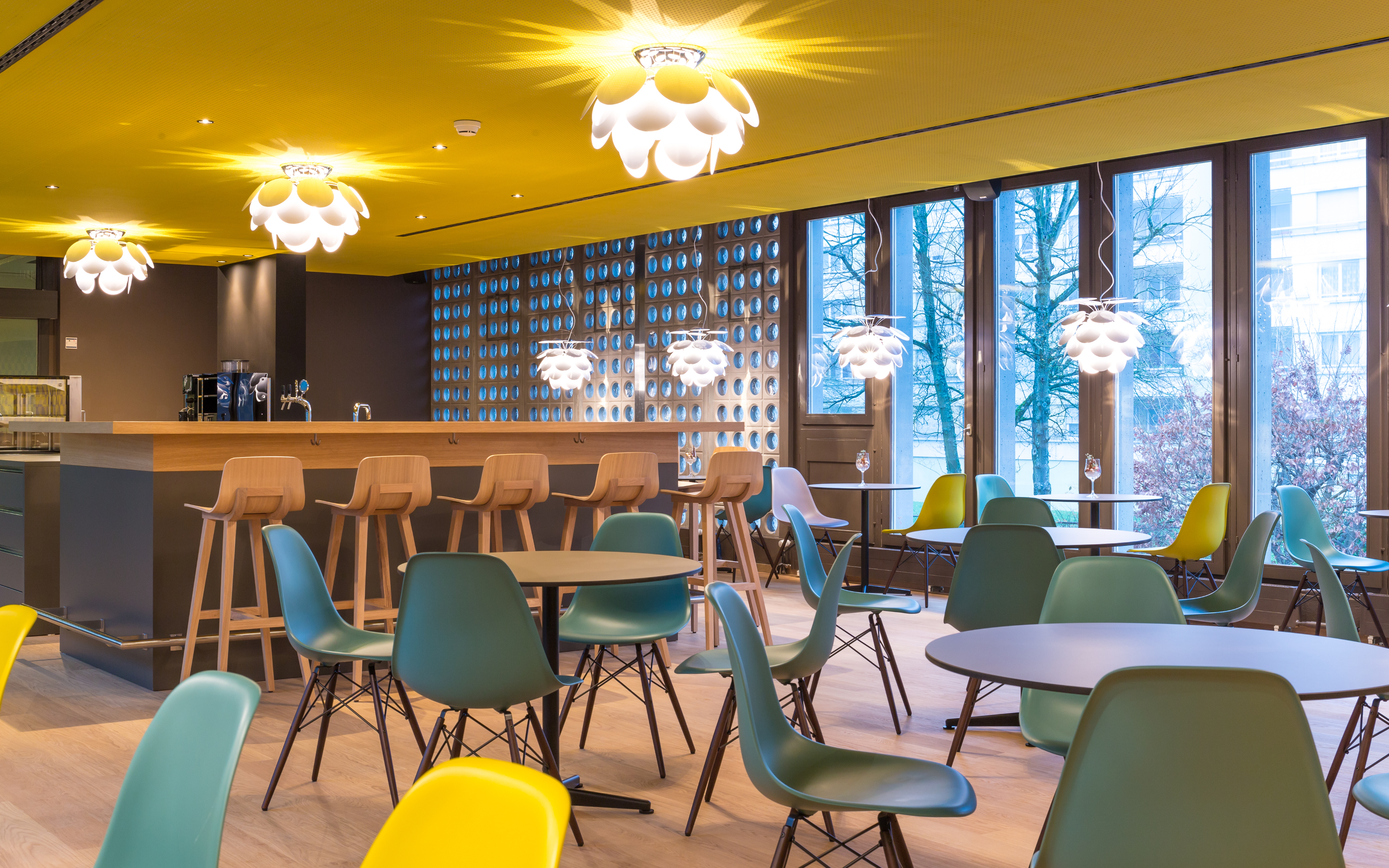 image d'une salle de restaurant